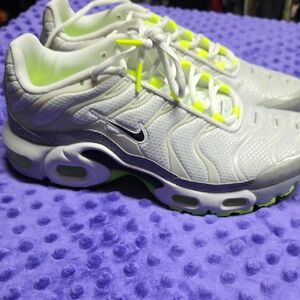 Nike White and Lime Green Athletic Shoes